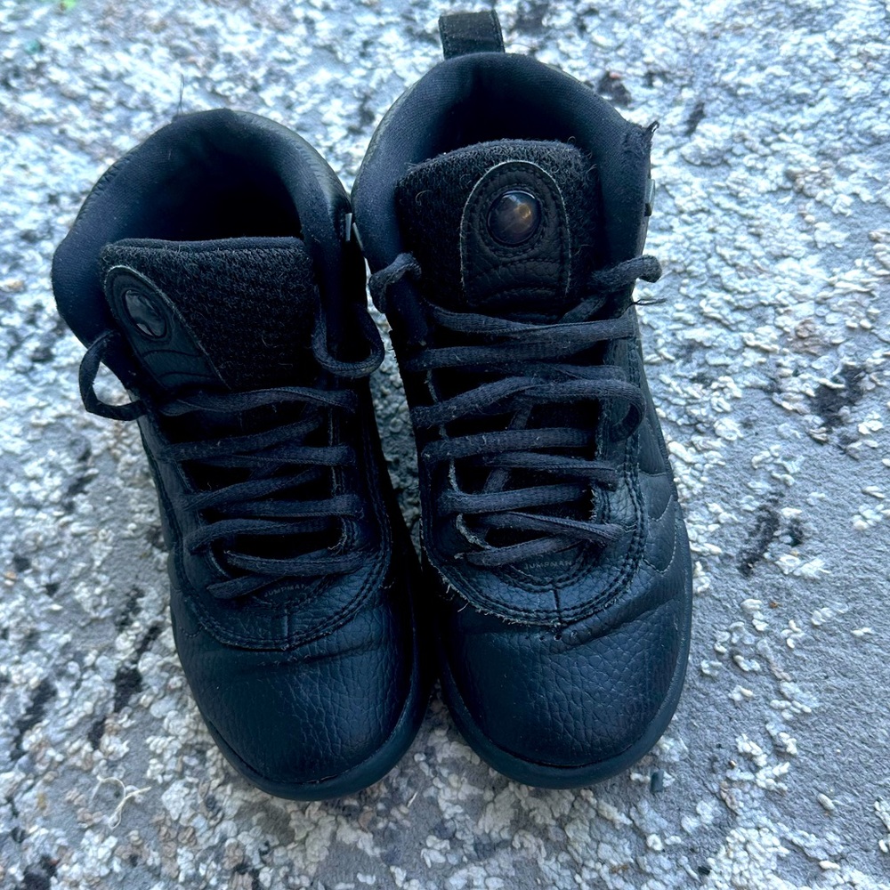 Kids Jordan shoes size us 13c